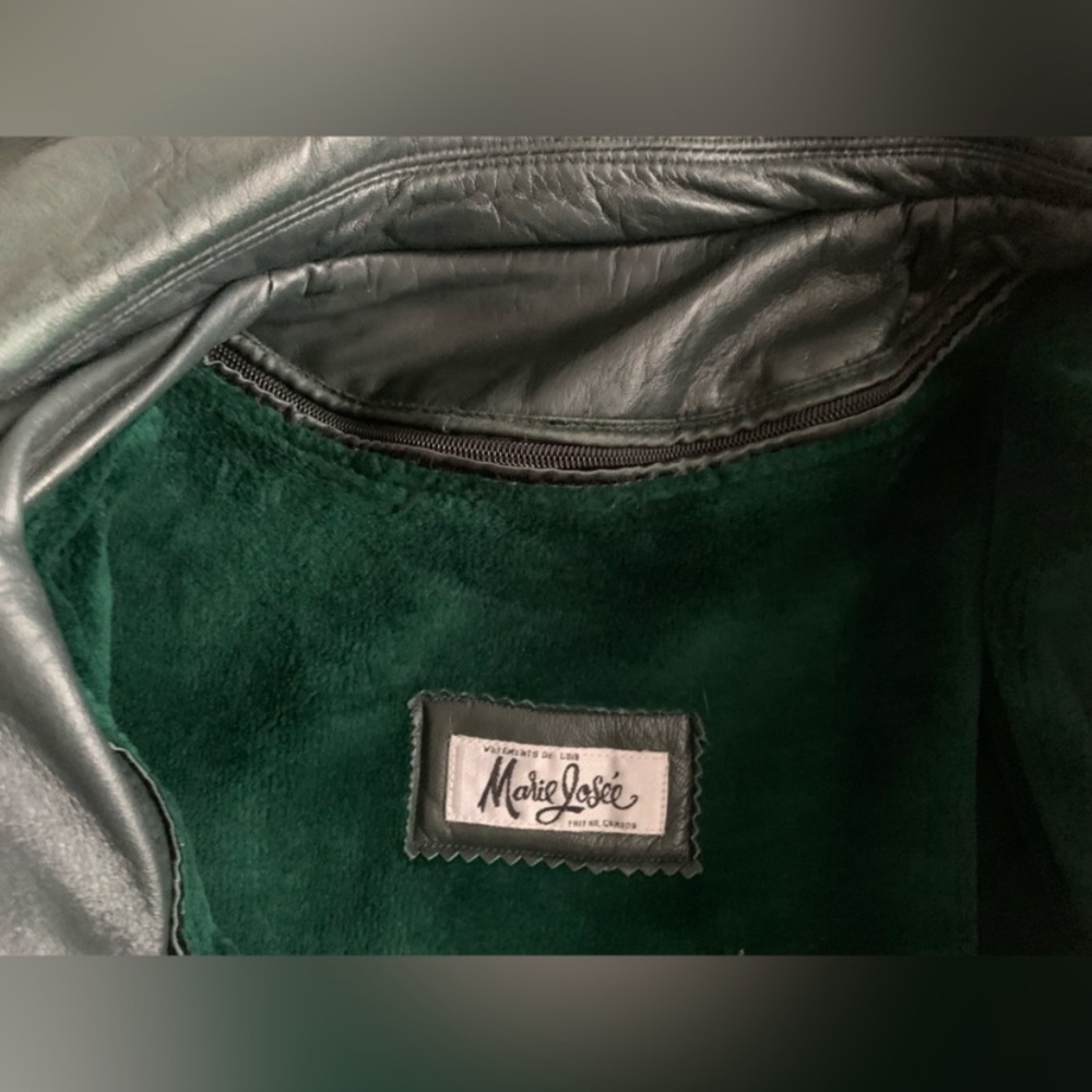 VINTAGE - Green Leather Coat with Genuine Fur Hood Oversized 90s Statement Coat - Picture 9 of 15